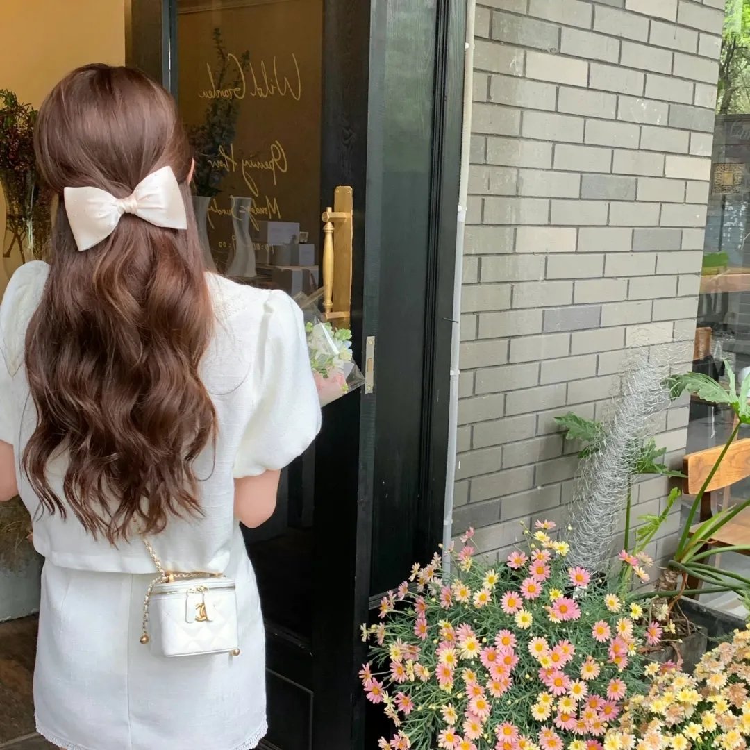 红杏初恋 海报